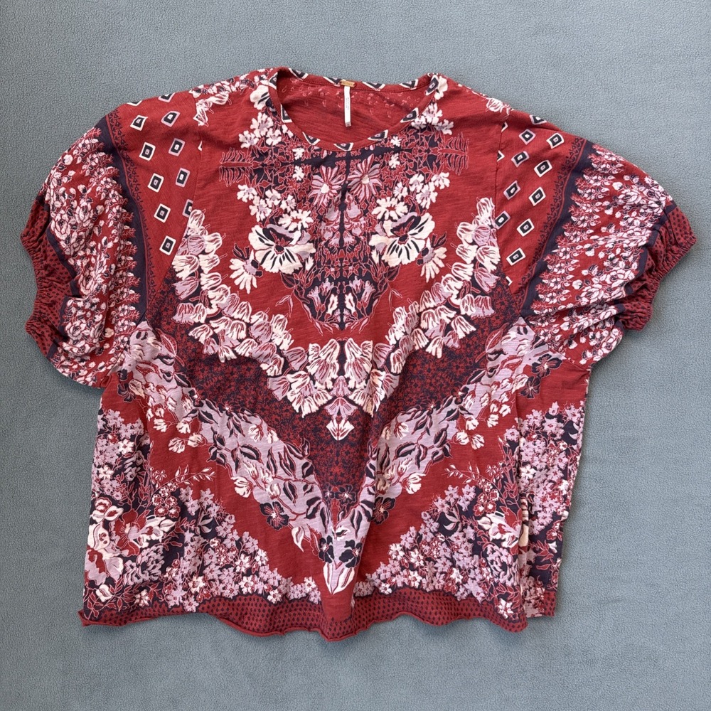Free People Luly Tee Womens Medium Red Floral Short Sleeve‎ Boho Blouse Shirt